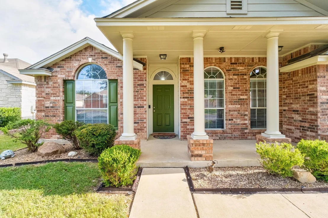 Photo of 3224 Clinton PL