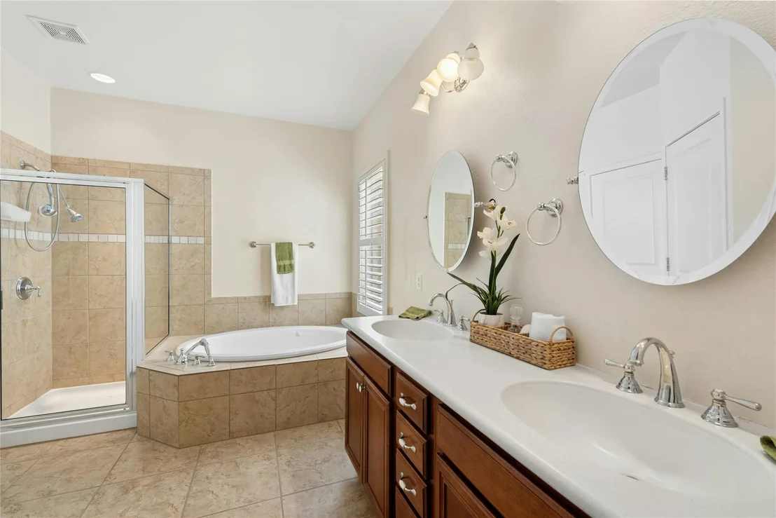 Photo of 405 Fieldstone DR