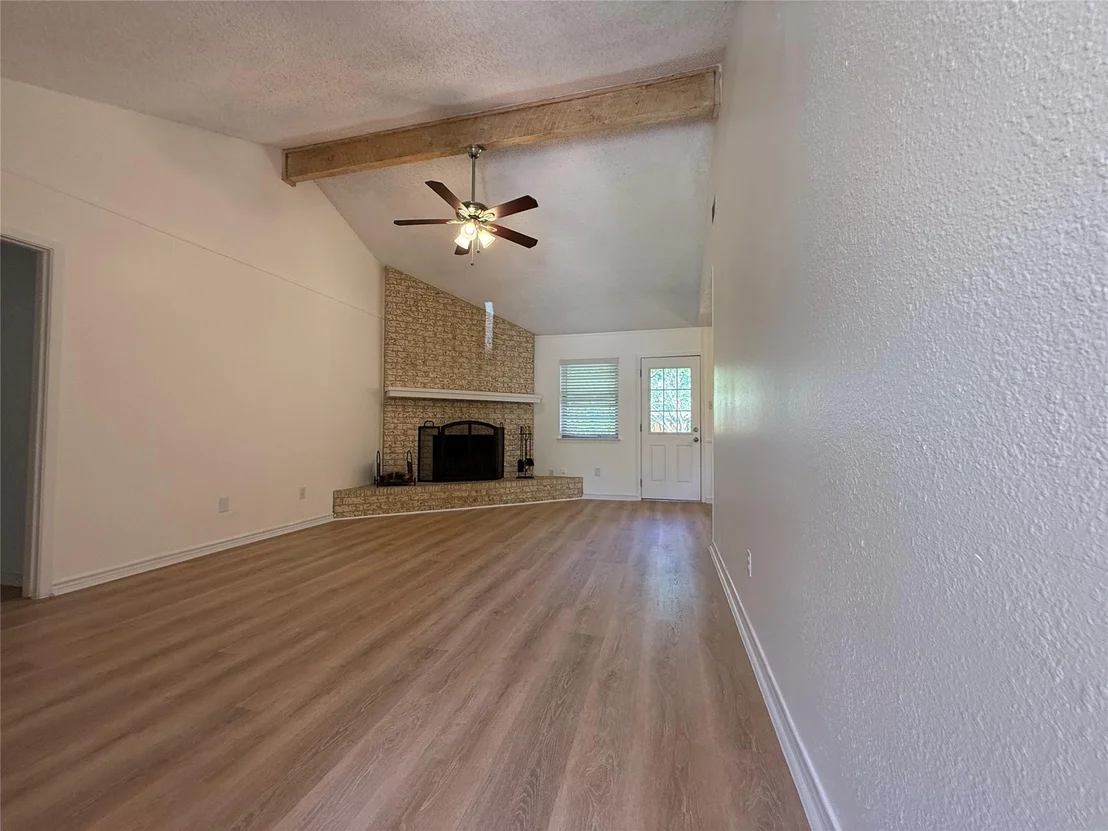 Photo of 503 E Central DR