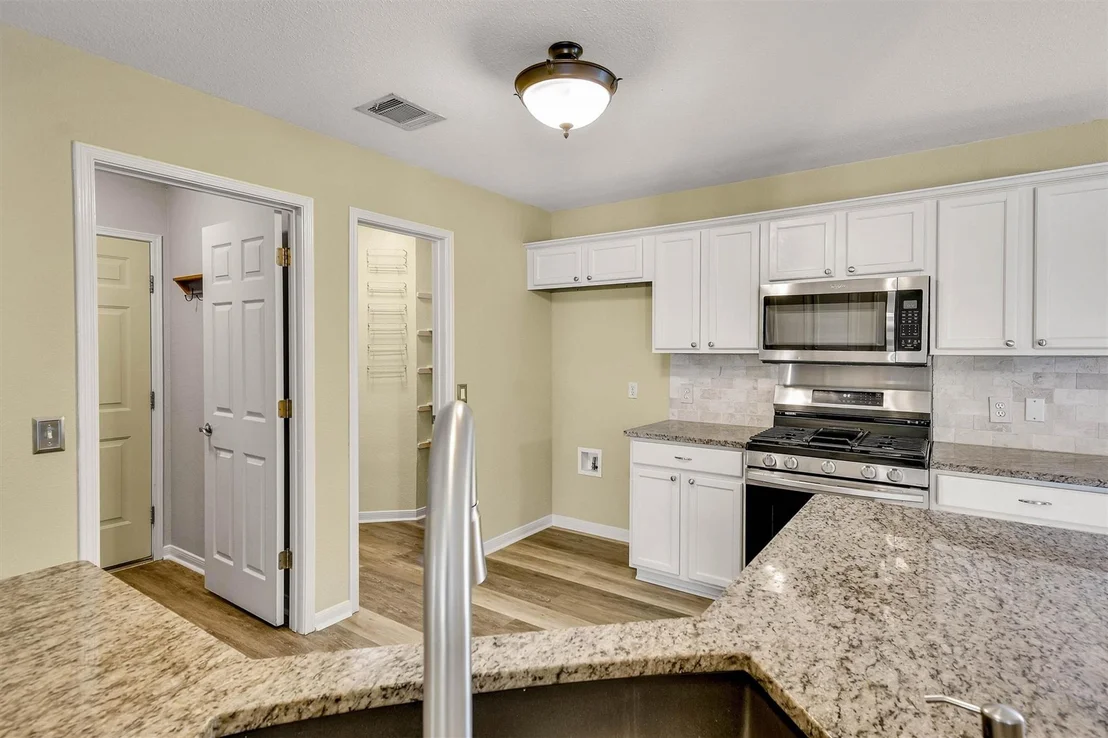 Photo of 2008 QUAIL VALLEY DR