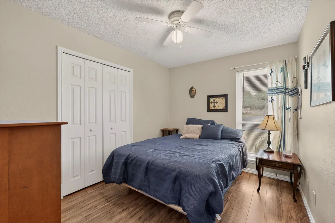 Photo of 507 Thousand Oaks BLVD