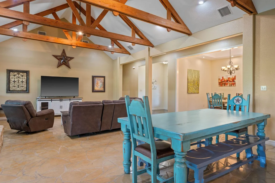 Photo of 302 Guadalupe River DR