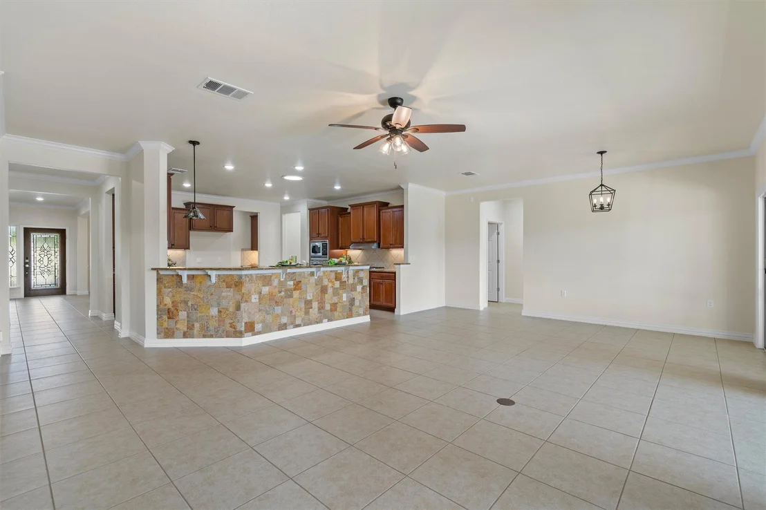 Photo of 300 Pipe Creek LN