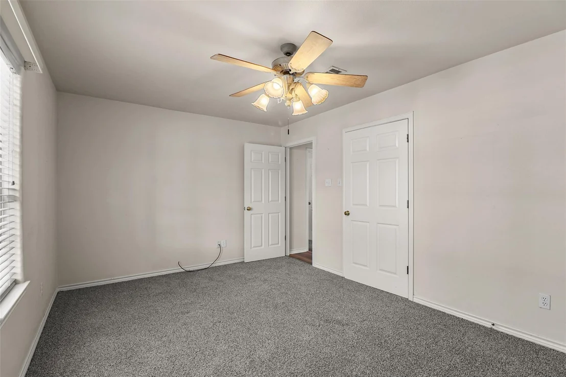 Photo of 309 Delaware Springs BLVD