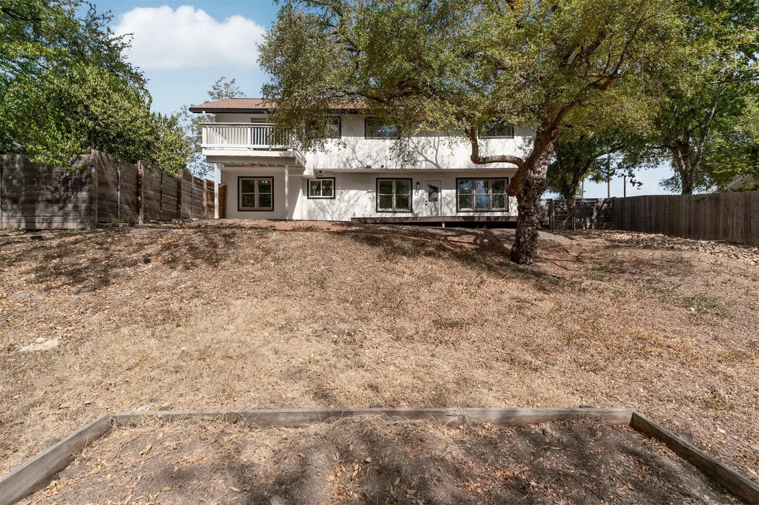Photo of 2401 Lehigh DR