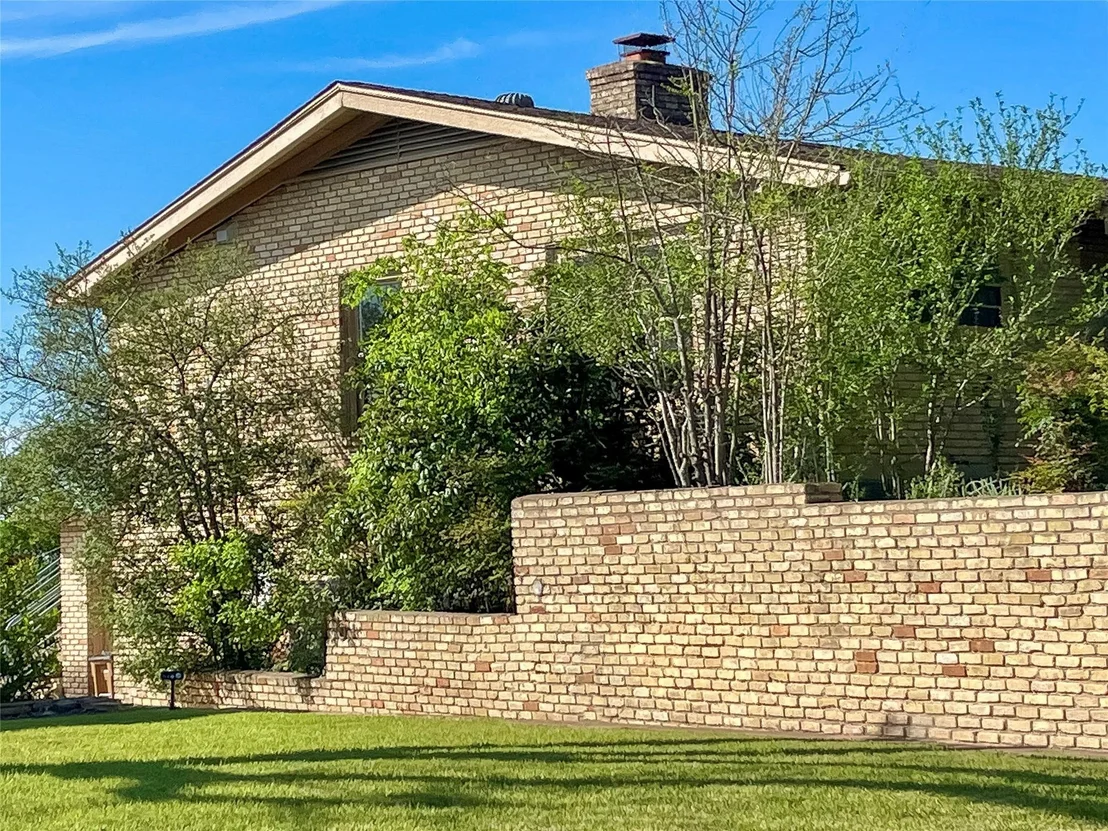 Photo of 4809 Crestway DR