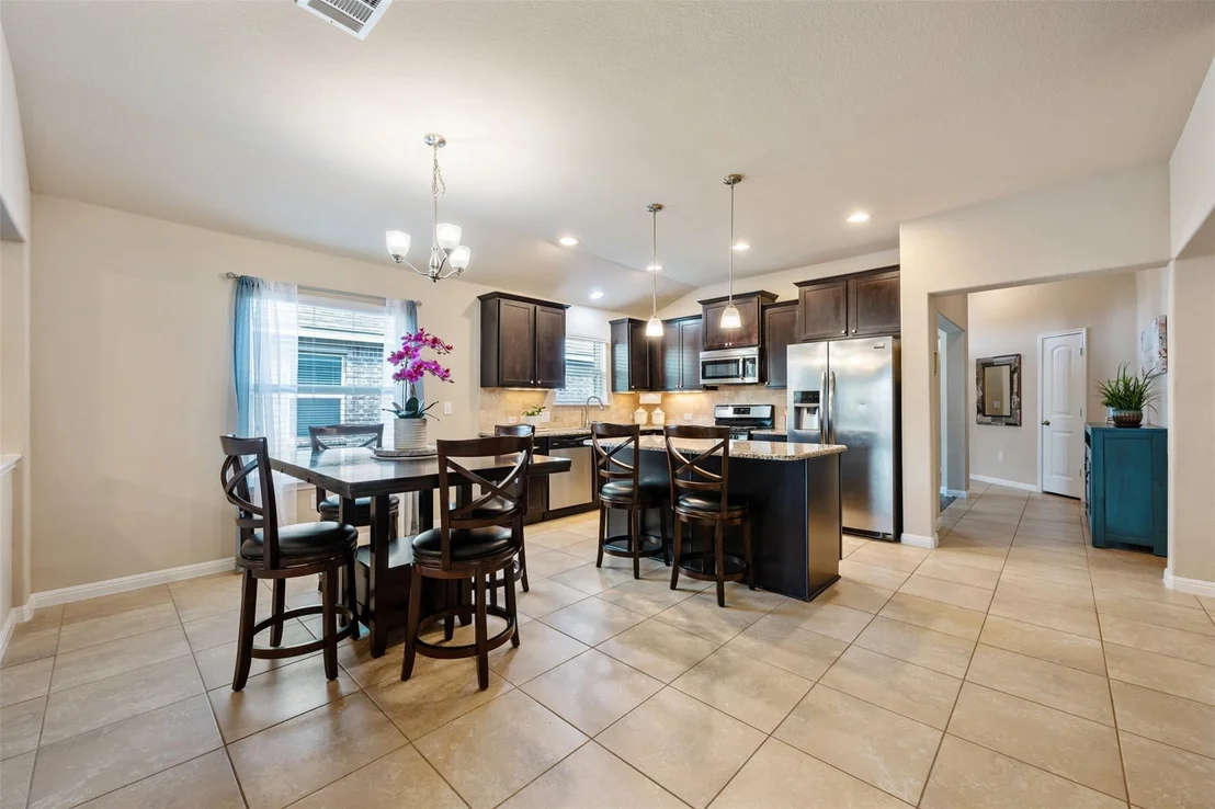 Photo of 604 Longhorn Cavern RD