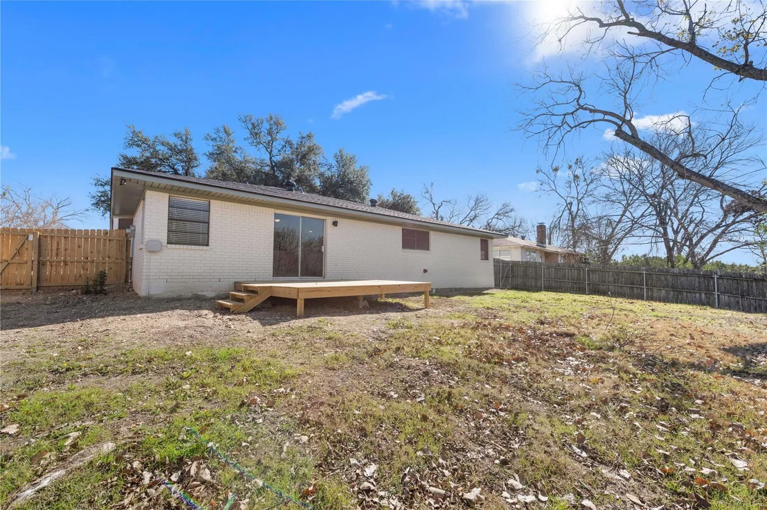 Photo of 4010 Valley View DR