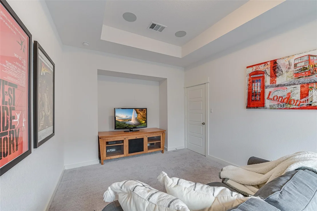 Photo of 912 Hornsby HOLW