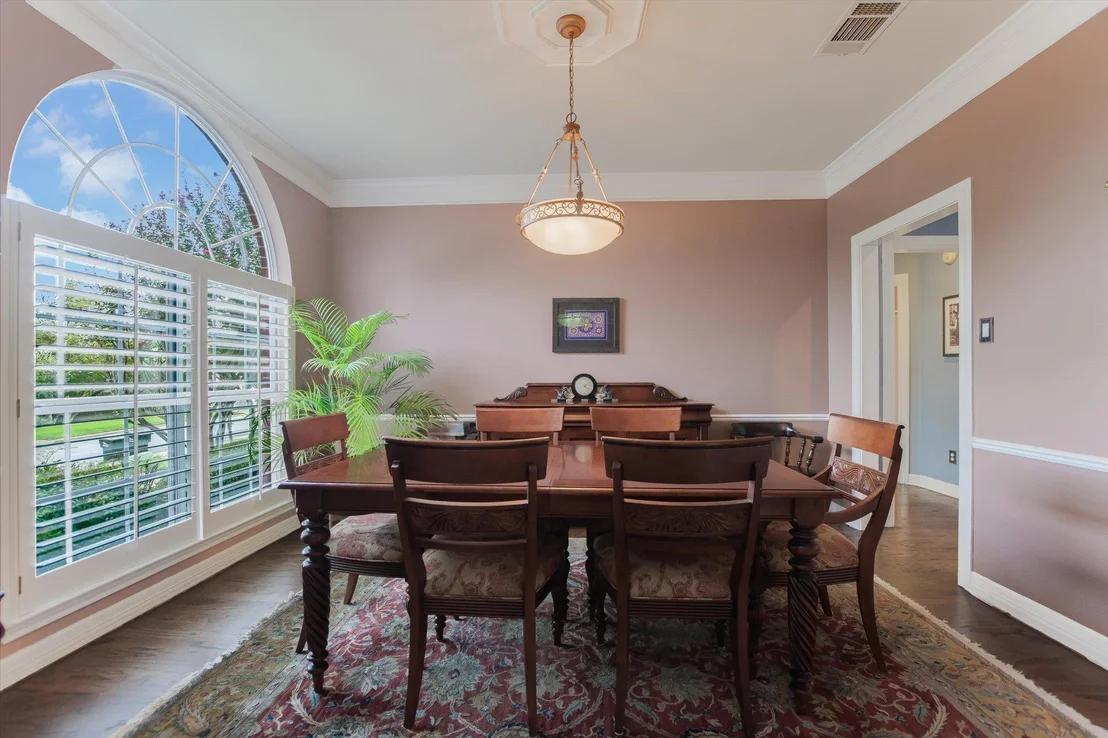 Photo of 2302 Cliffs Edge DR