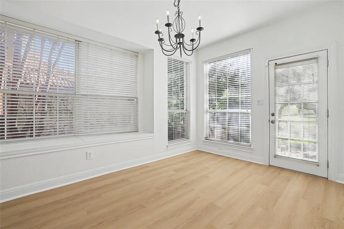 Photo of 38 Tiburon DR