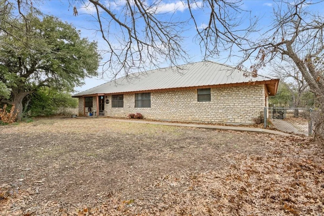Photo of 200 County Road 320 ST