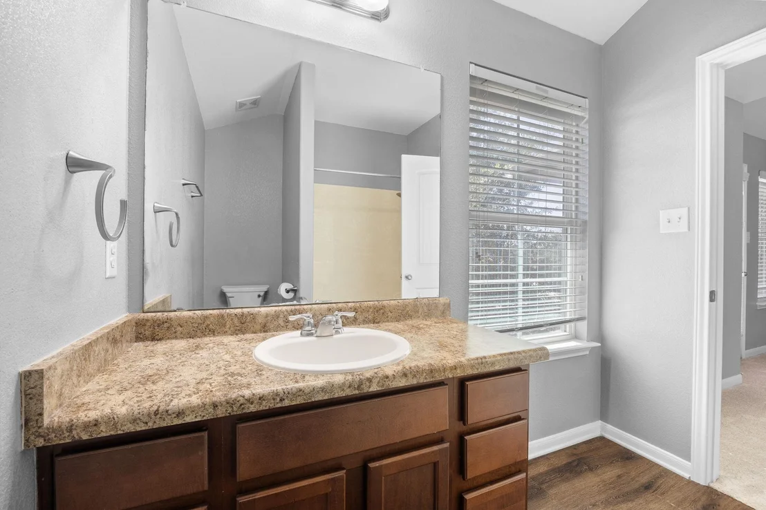 Photo of 212 McCoy LN