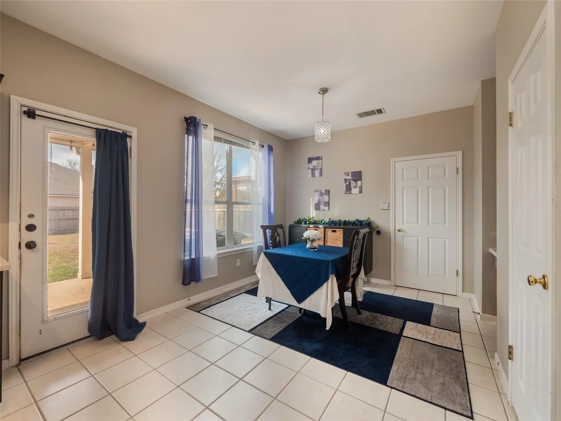 Photo of 1819 Rutherford DR