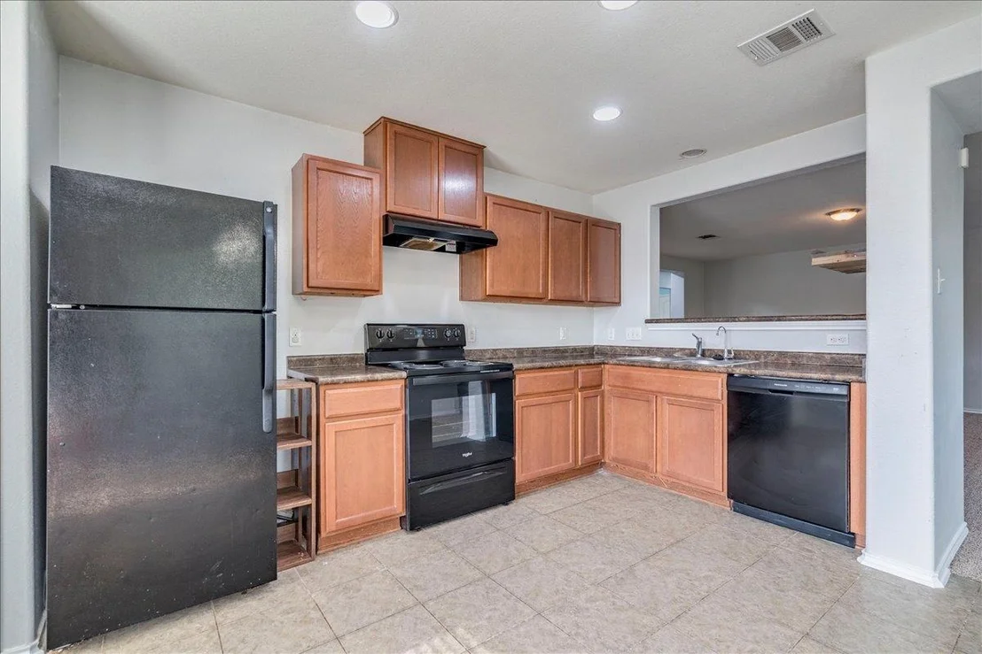 Photo of 270 Cushman DR