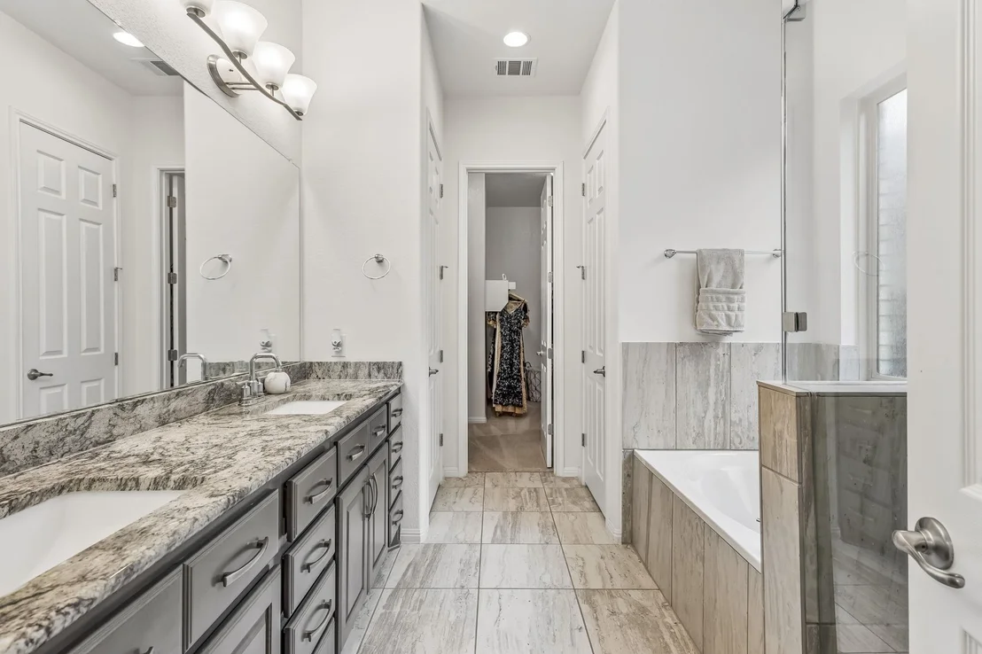 Photo of 2432 Soprano WAY
