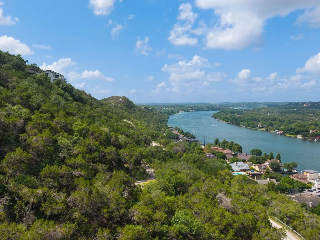 Photo of 4323 Mt Bonnell RD