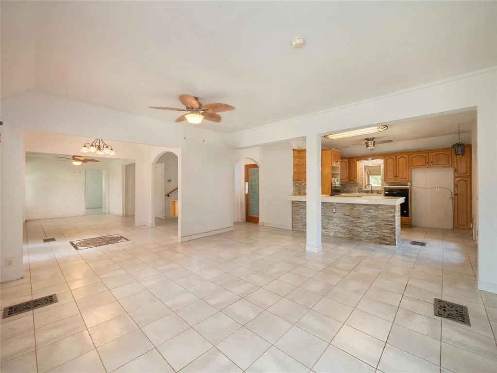 Photo of 368 Riddle RD
