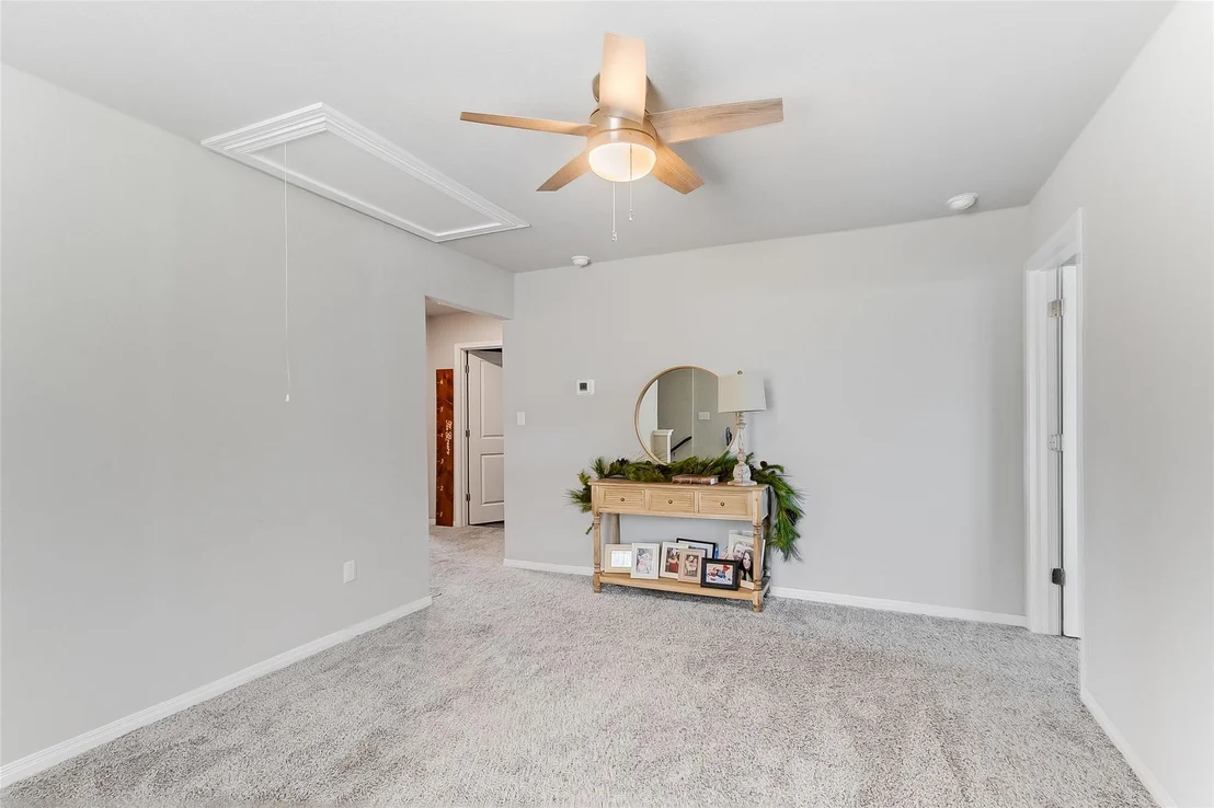 Photo of 516 Longmount CV