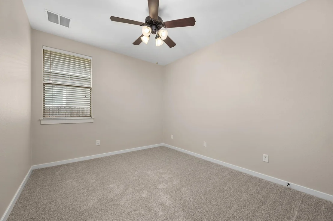 Photo of 105 Rosebud LN