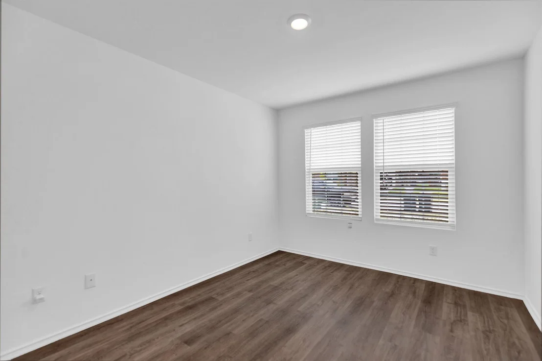 Photo of 332 Escondido CIR