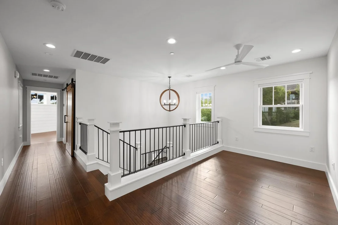 Photo of 5102 Beverly Hills DR