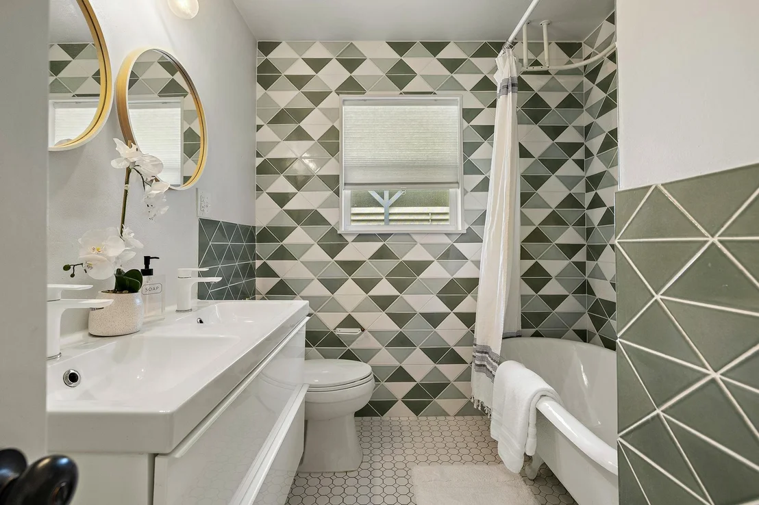 Photo of 8508 Contour DR