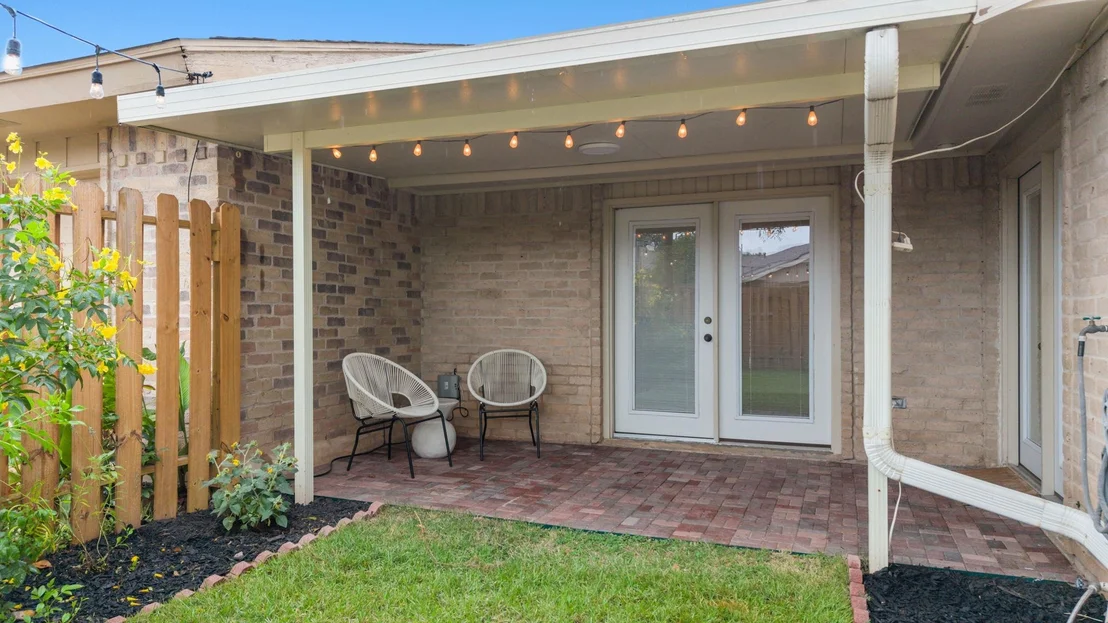 Photo of Unit E at 11127 Pinehurst DR