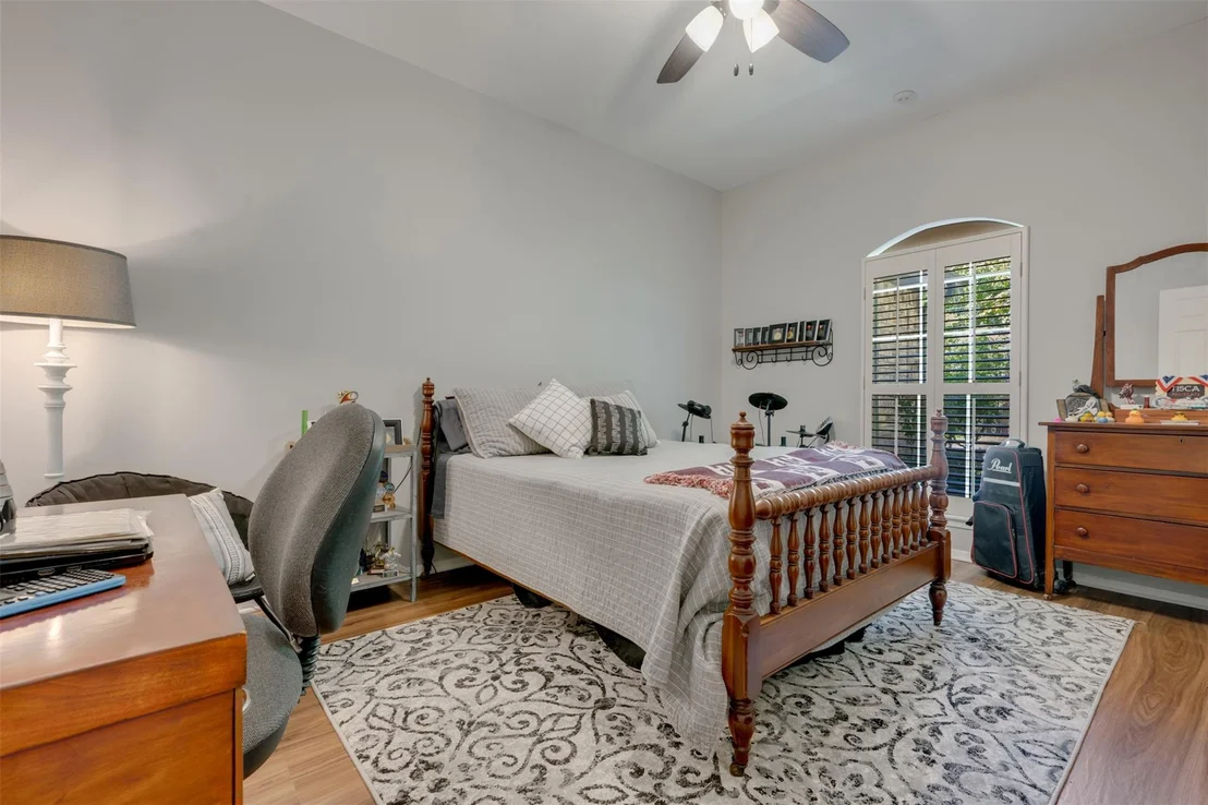 Photo of 1318 Spring Branch DR