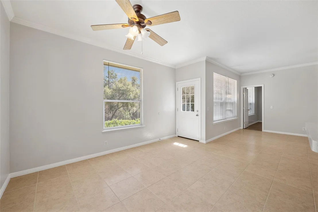 Photo of 5709 Hudson Bend RD