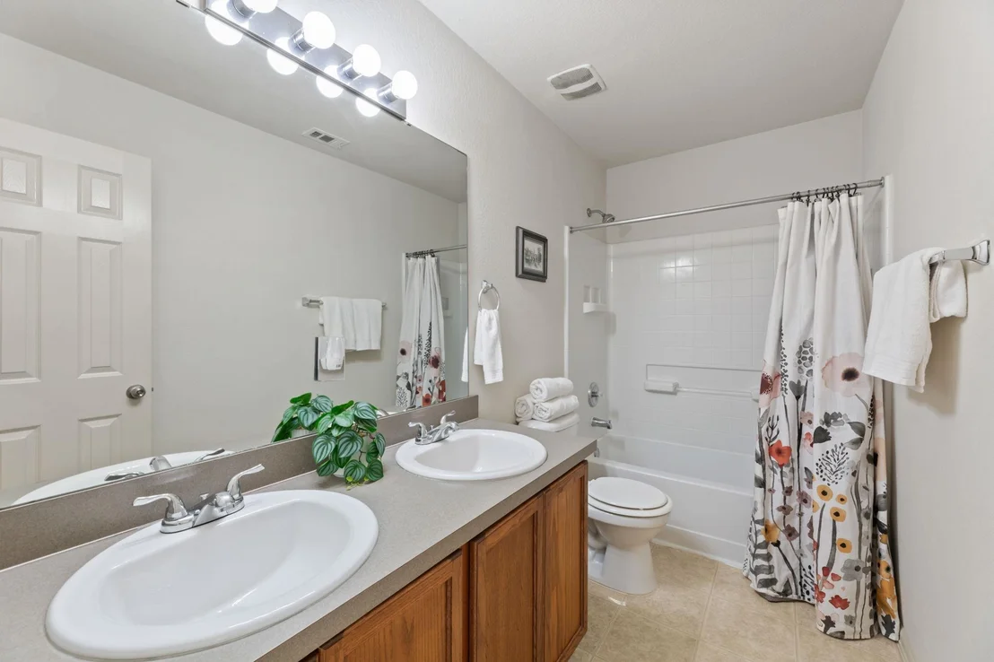 Photo of 172 Chaparro DR