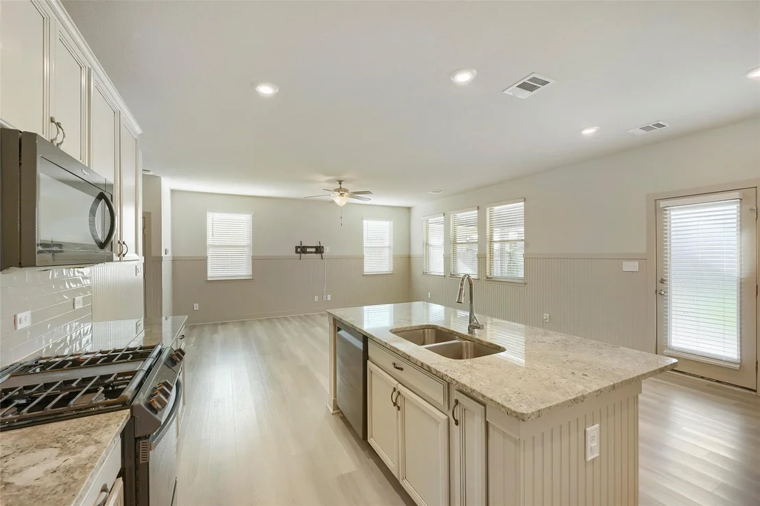 Photo of 148 Mountain Valley ST