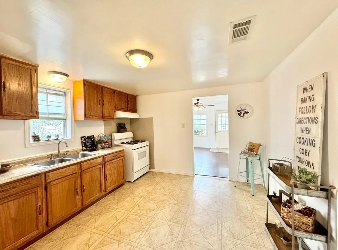 Photo of 309 Williams ST