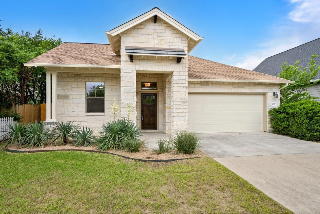 Photo of 105 Rosebud LN