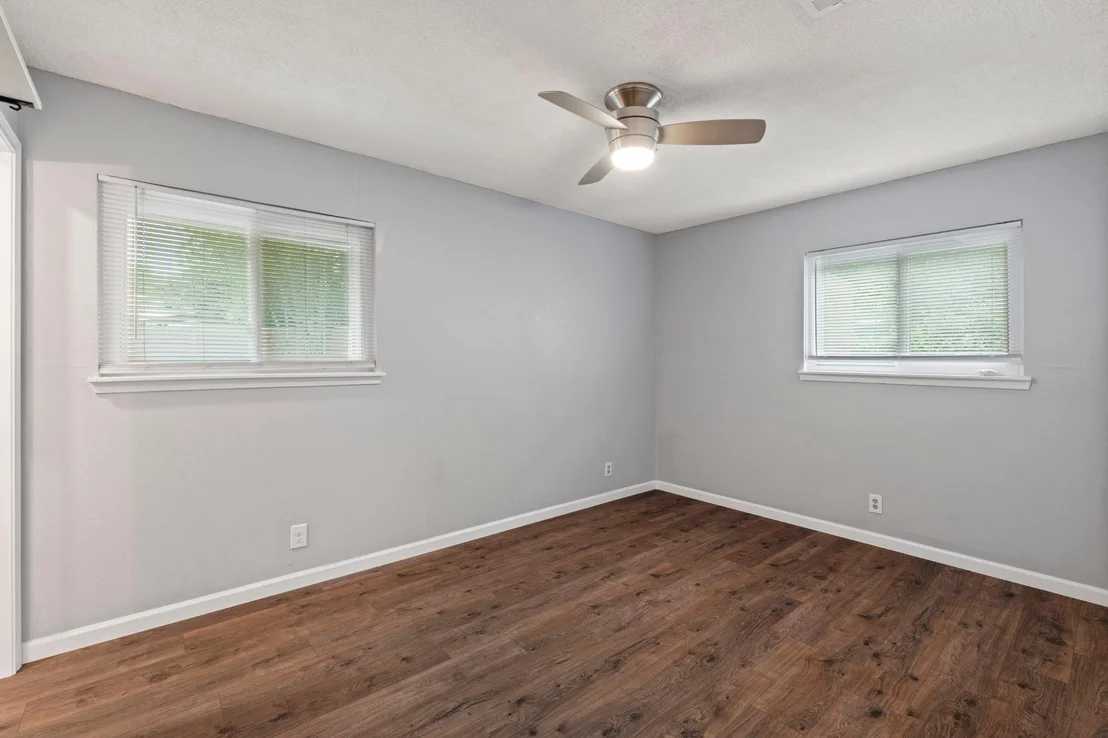 Photo of 5811 Glenhollow PATH