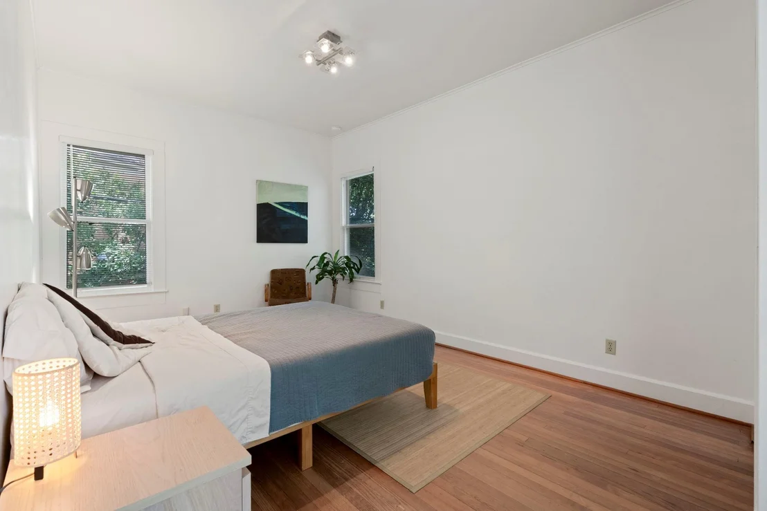 Photo of 3102 Hemphill PARK