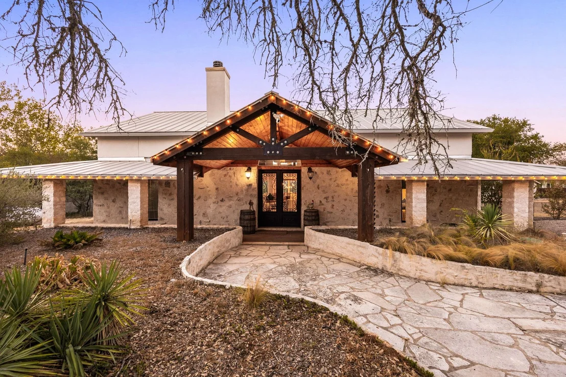 Photo of 3114 Pace Bend RD S