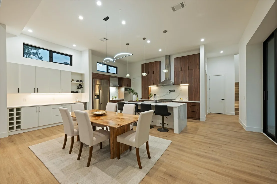 Photo of 1108 Castile RD
