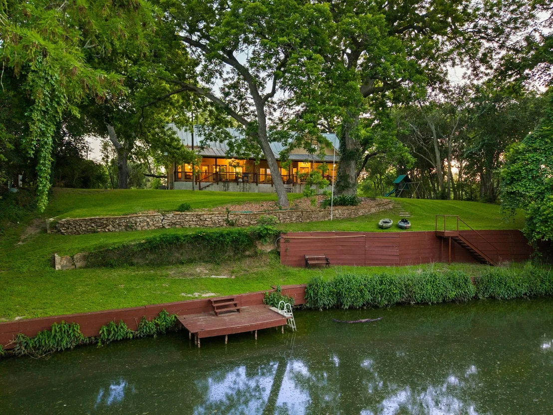 Photo of 302 Guadalupe River DR