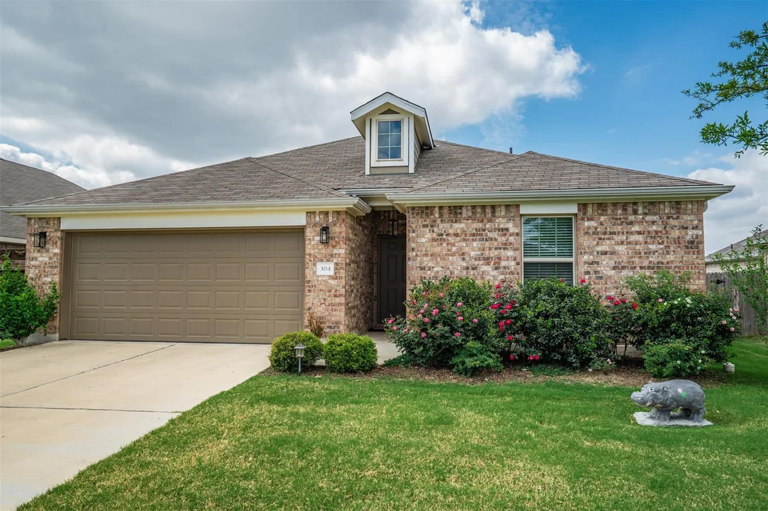 Photo of 304 Hibiscus DR