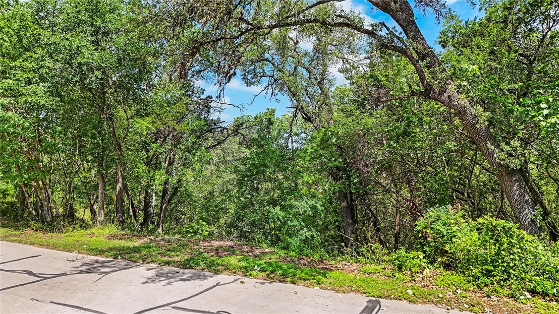 Photo of 726 River Oaks DR