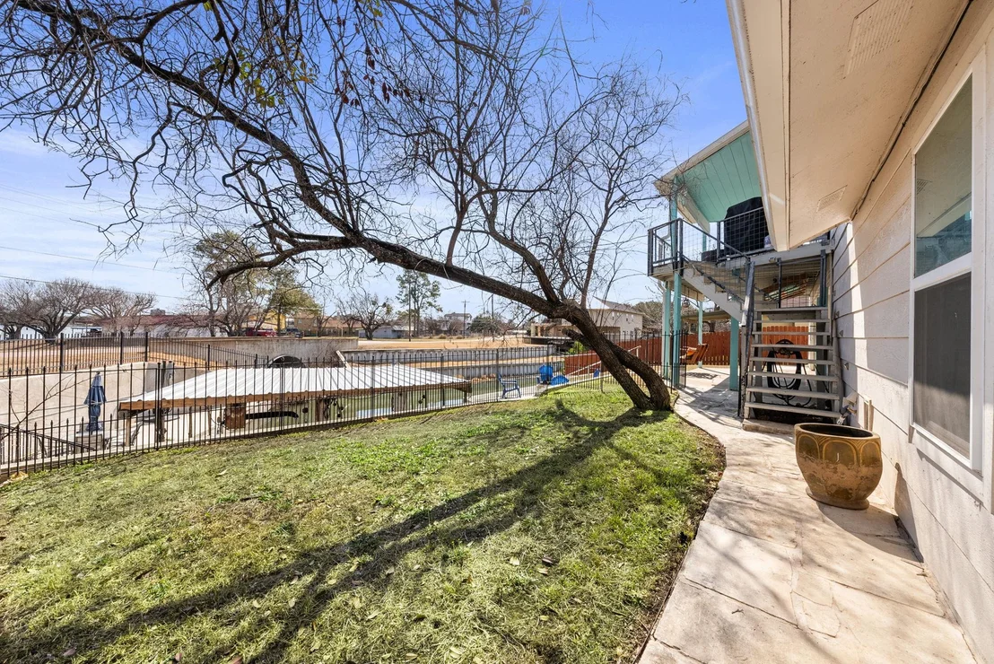 Photo of 107 Channel DR