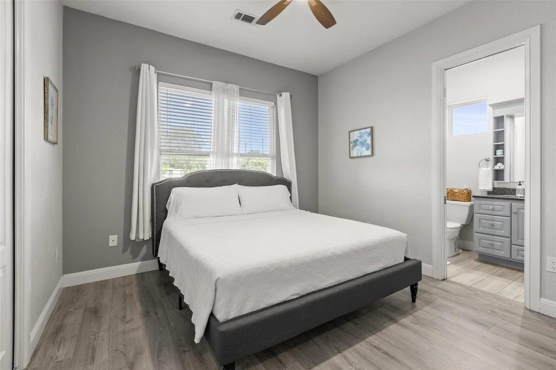Photo of 129 Lakewood TRL