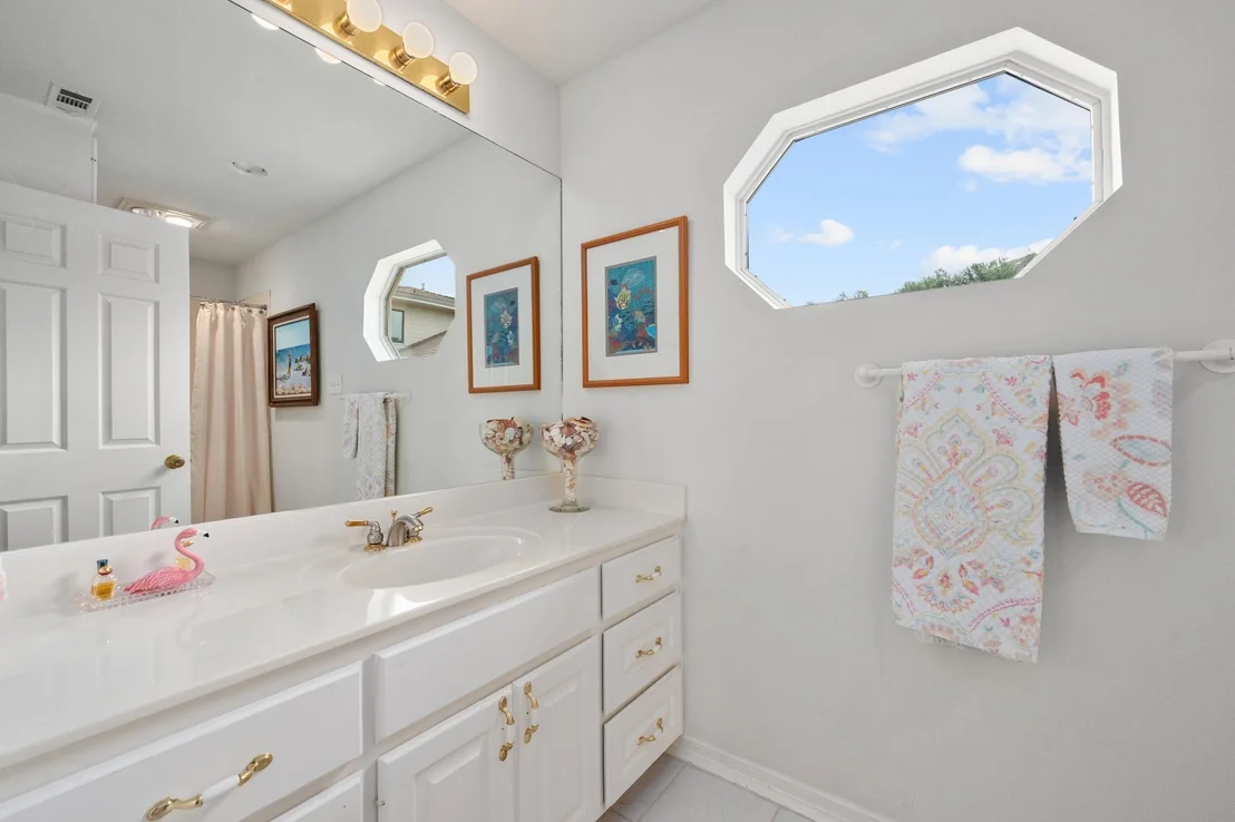 Photo of 5806 Westslope CV