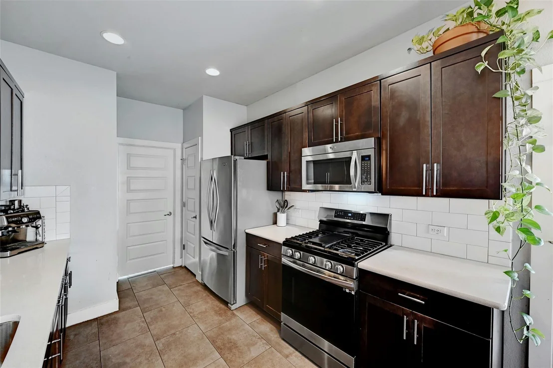 Photo of 5408 Gooding DR