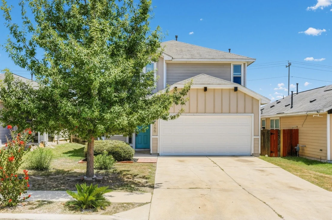 Photo of 266 Twisted Oaks LN