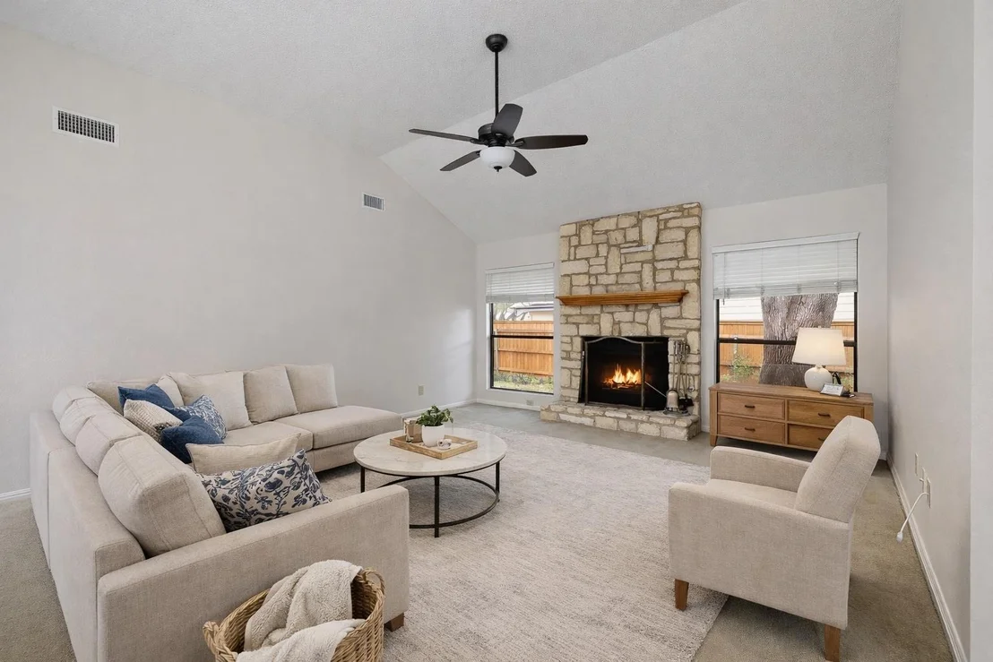 Photo of 8302 Mendota CV
