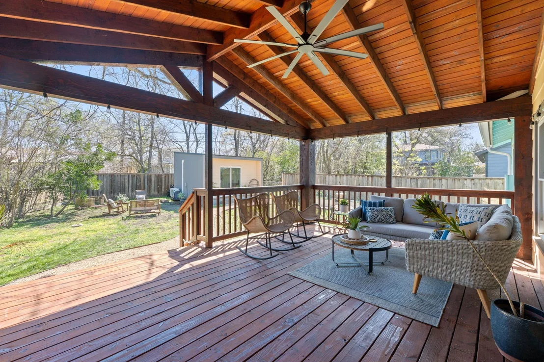 Photo of 5807 Link Ave