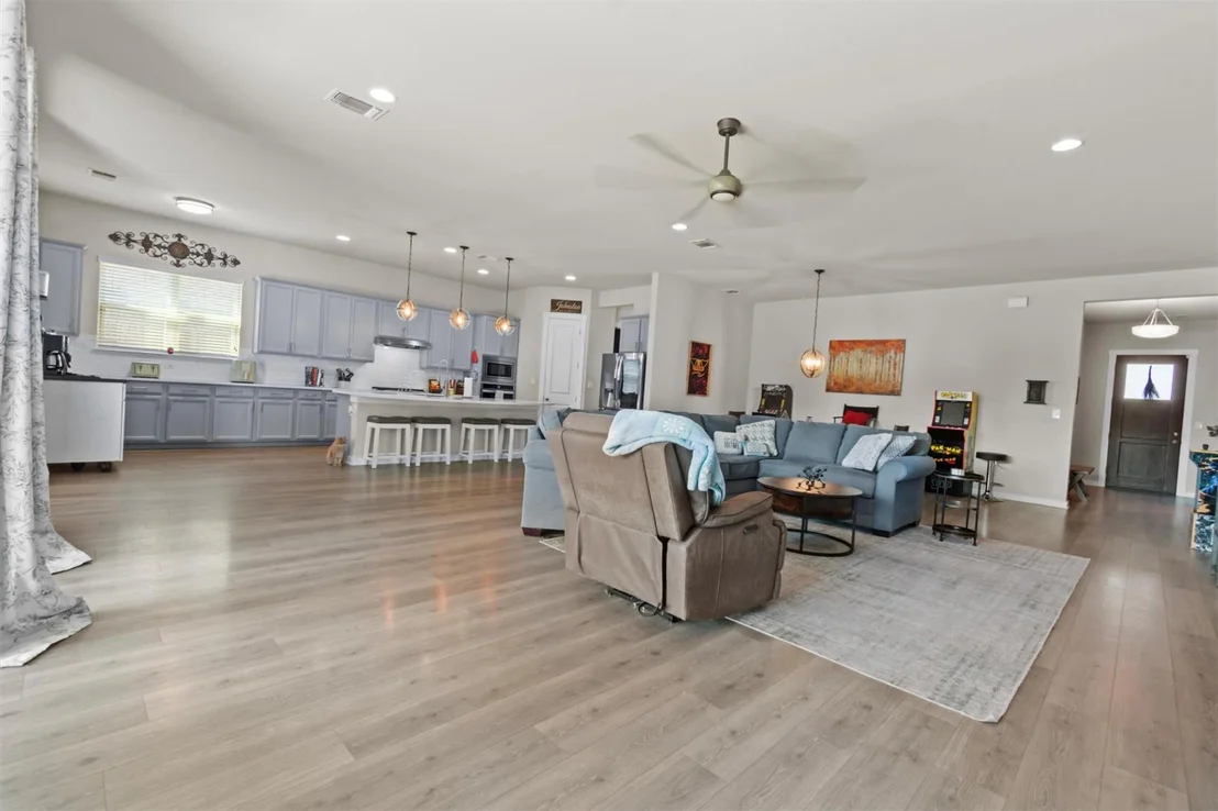 Photo of 104 Ridgeview CT