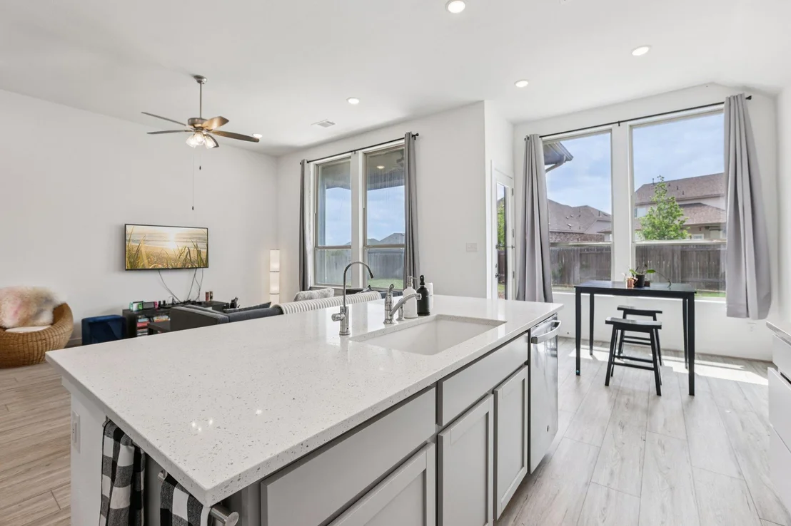 Photo of 930 Nautical LOOP
